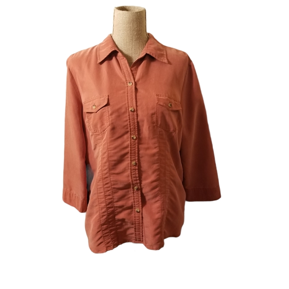 🌻3/$20 Dressbarn rust color button up large